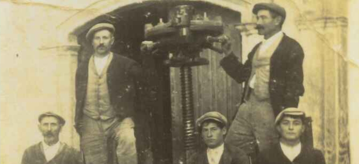 Photo d'archive 1910 : naissance de la cave coopérative de Maury